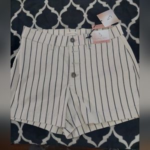 Happily Gray high rise short ‎ 7/28, off white with black stripes (defects)